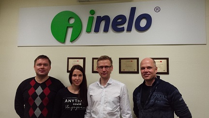 Ametikoolitus OÜ team (vasakult): Vitali Nester, Kyllikki Hütti, Lenno Põder ja Priit Lilleorg. Poolas töö- ja puhkeaja koolitusel.